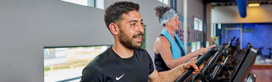 CareynPlus-Beweging en gezondheid-Zwemmen en sporten-header