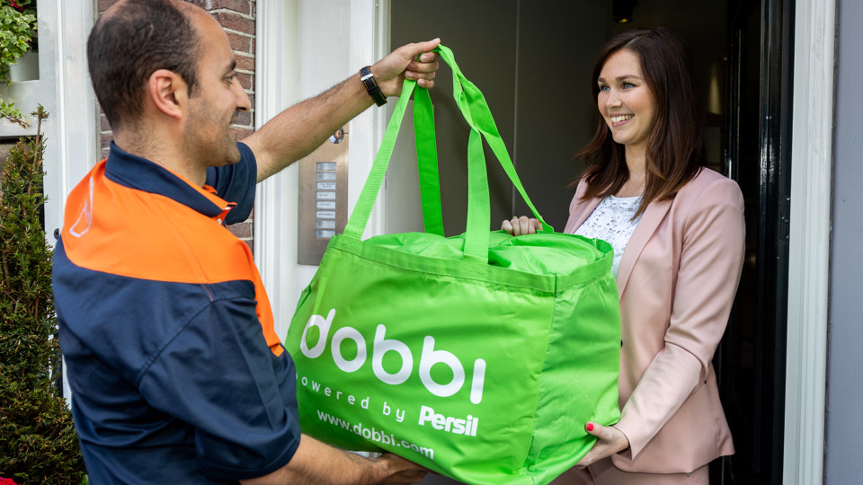 Helpblok afbeelding CareynPlus-Hulp in en buiten het huis-Wassen en stomen dobbi-header